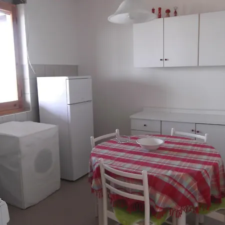 Maison Cecilia Apartment *